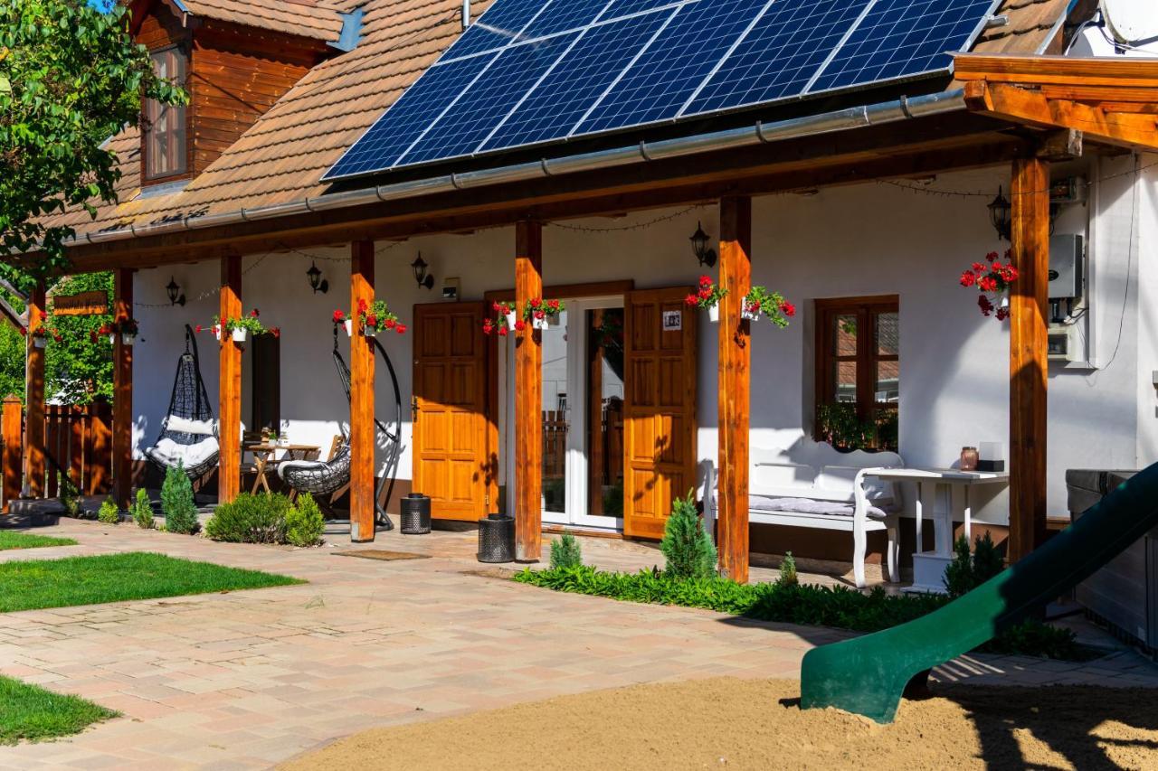 Hepehuta Haziko Apartment Háromhuta Екстериор снимка