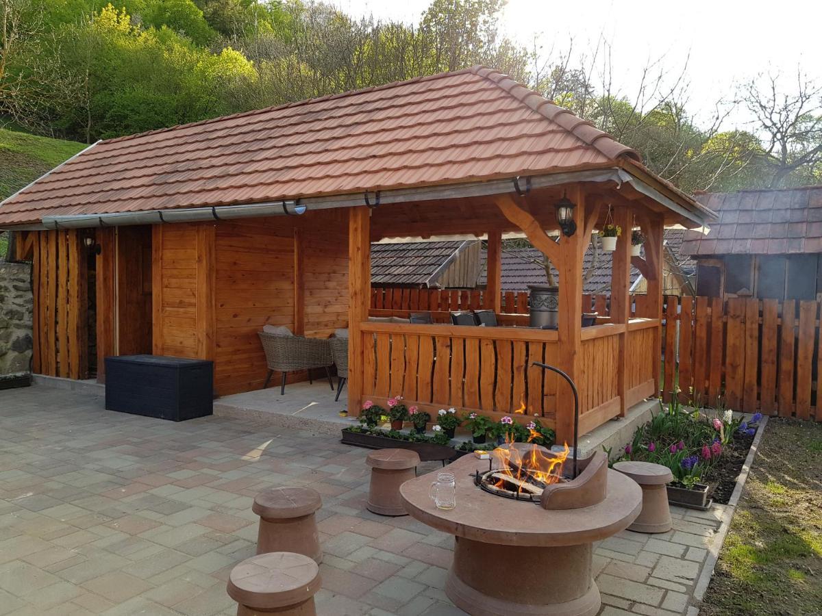 Hepehuta Haziko Apartment Háromhuta Екстериор снимка